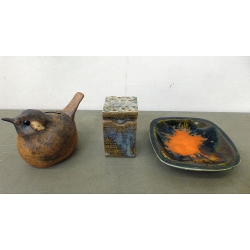 46 - Studio pottery: to include a Colin Gerard red glazed bowl&nbsp; 3.5