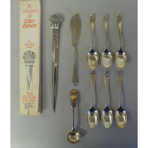 52 - Silver collectables: to include a letter opener&nbsp; Sheffield 1974&nbsp; (approx. combined gross w... 