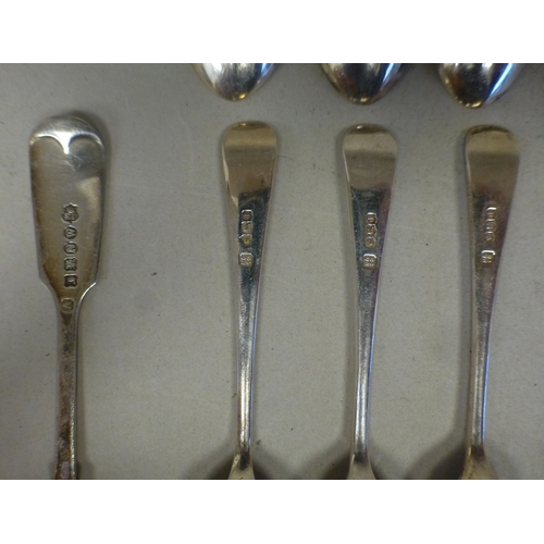 52 - Silver collectables: to include a letter opener&nbsp; Sheffield 1974&nbsp; (approx. combined gross w... 