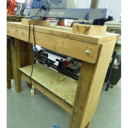 60 - A bench mounted Record RPML 300 lathe&nbsp; 33