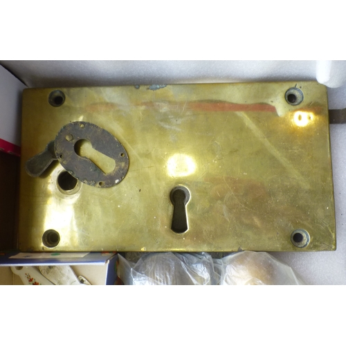 111 - Late 19th/early 20thC door furniture: to include locks; and knobs