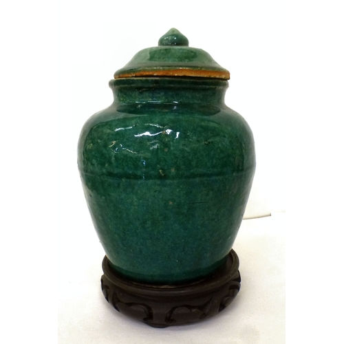 181 - Chinese porcelain: to include an early 20thC bowl of hexagonal form, decorated with geometric motifs... 