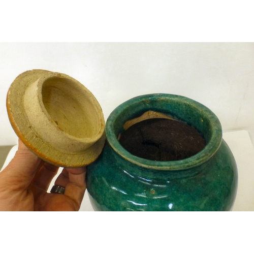 181 - Chinese porcelain: to include an early 20thC bowl of hexagonal form, decorated with geometric motifs... 