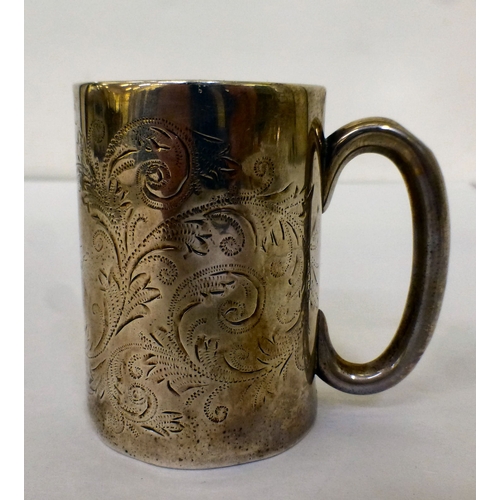186 - Silver collectables: to include a Christening tankard&nbsp; marks rubbed&nbsp; (approx. combined gro... 