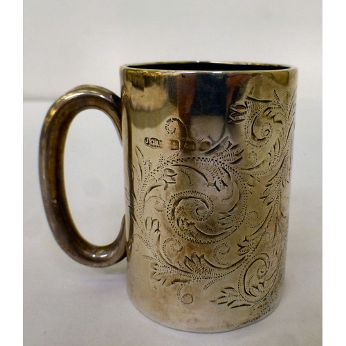 186 - Silver collectables: to include a Christening tankard&nbsp; marks rubbed&nbsp; (approx. combined gro... 