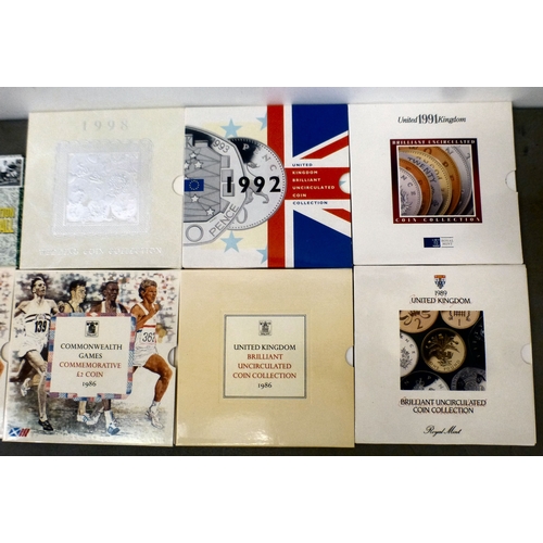 204 - Uncollated collector's coins: to include a silver proof example&nbsp; cased