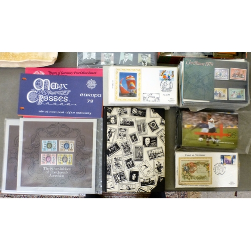 206 - Uncollated postage stamps: to include Presentation packs