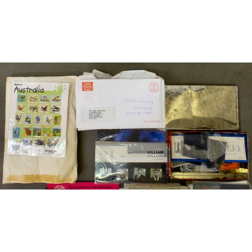 206 - Uncollated postage stamps: to include Presentation packs