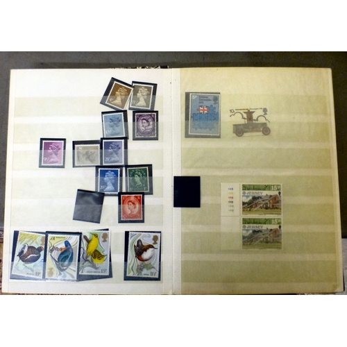 206 - Uncollated postage stamps: to include Presentation packs