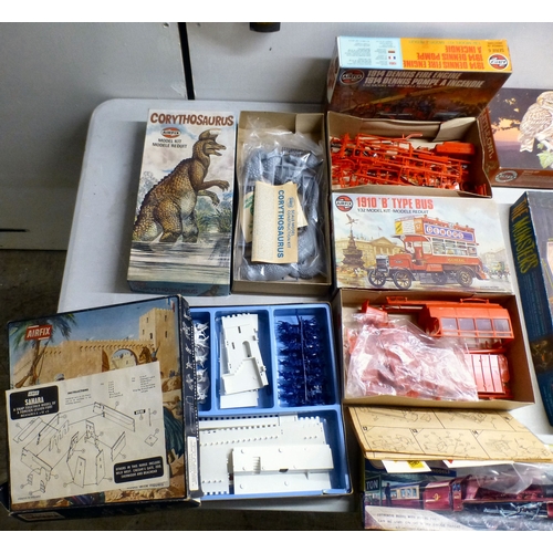 62 - Model kits&nbsp; various themes and scales&nbsp; (completeness not guaranteed)