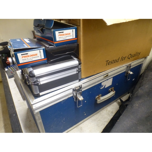 67 - AV equipment and lighting: to include a Sony MDM-x4 mini-disc, multi-track recorder; and a Canon 3cc... 