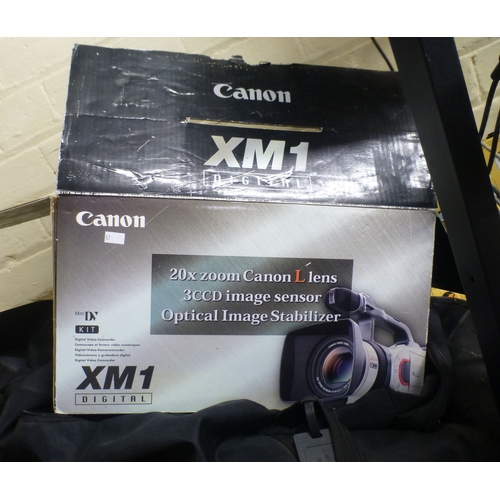 67 - AV equipment and lighting: to include a Sony MDM-x4 mini-disc, multi-track recorder; and a Canon 3cc... 