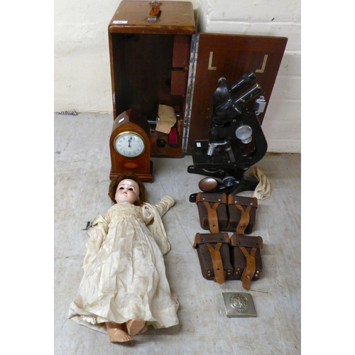 85 - A mixed lot: to include a W.Watson & Sons Ltd of London, model no.28764 x1.5 microscope