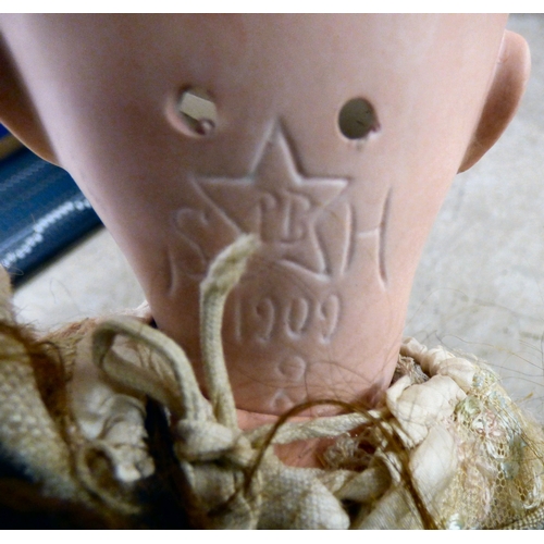 85 - A mixed lot: to include a W.Watson & Sons Ltd of London, model no.28764 x1.5 microscope