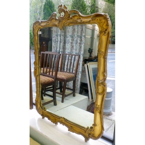92 - A late 19thC mirror, the plate set in a moulded gilt frame&nbsp; 41