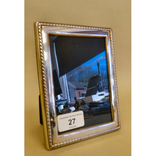 Lot 27        