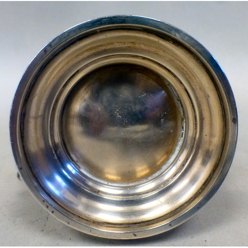 38 - A silver half-pint tankard with an ear shaped handle&nbsp; London 1921&nbsp; (approx. 131grms)