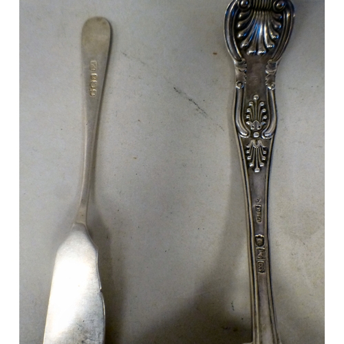 42 - Silver collectables: to include a Kings pattern sauce ladle&nbsp; London 1900&nbsp; (approx. combine... 