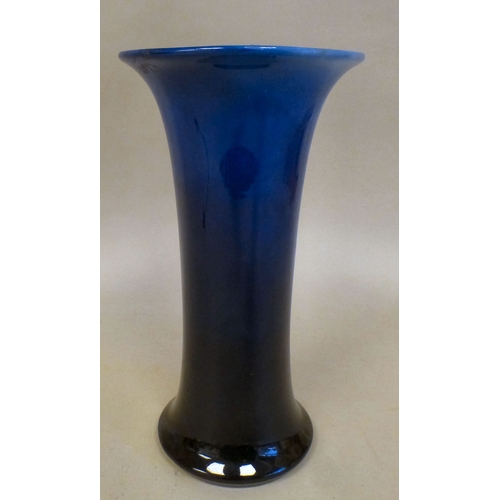 58 - A blue glass vase, decorated with two birds&nbsp; 8