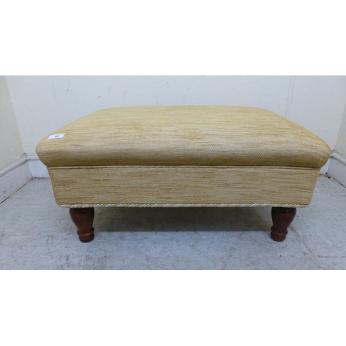 Lot 32        