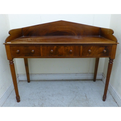 Lot 4         