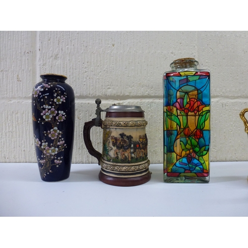 17 - Ceramics and glassware: to include a pair of modern Asian pottery Dogs of Fo&nbsp; 5