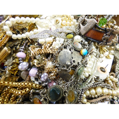 21 - Costume jewellery: to include bracelets; and necklaces