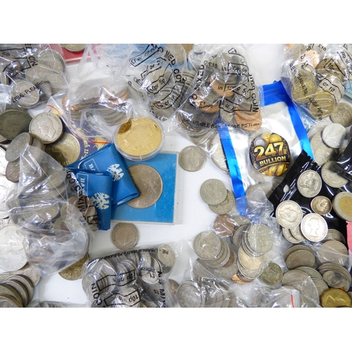 24 - Uncollated British coins: to include pre-decimal,  non-precious examples
