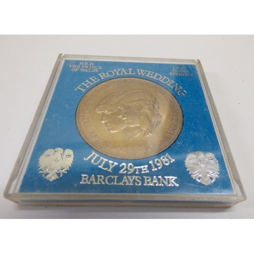 24 - Uncollated British coins: to include pre-decimal,  non-precious examples