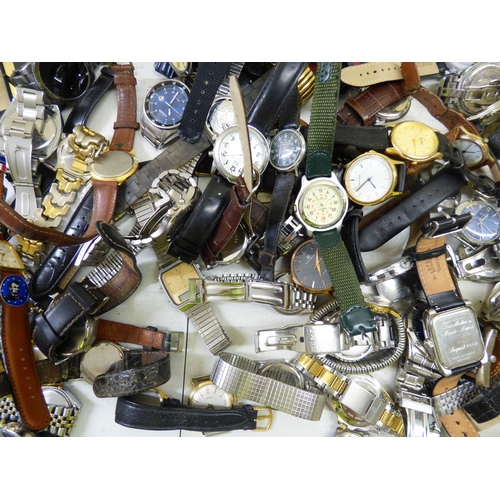 30 - Wristwatches&nbsp; variously cased and strapped