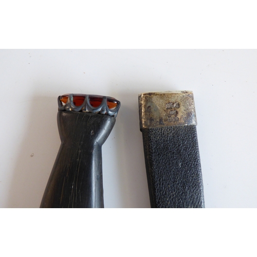 10 - A Scottish Sgian Dubh knife with a 3.75