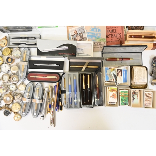 14 - Small collectables: to include modern pocket watches; variously cased pens; diecast model vehicles; ... 