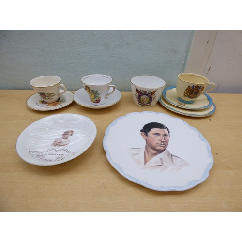 36 - A 'single owner' collection of Royal themed ceramic and glass collectables: to include birth, deaths... 