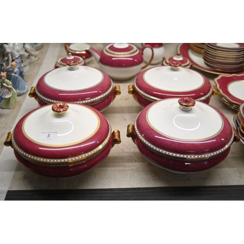 Wedgwood bone china Ulander Powder Ruby pattern tableware
