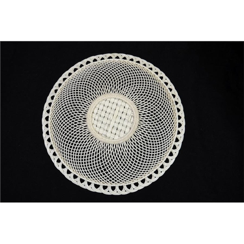 1598 - A Belleek lattice woven plate, plain white, impressed marks to banner, 26.5cm diameter