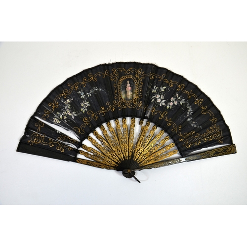 81 - Japanese clothing including three early 20th century silk komonos, two fans, sandals and other shoes... 