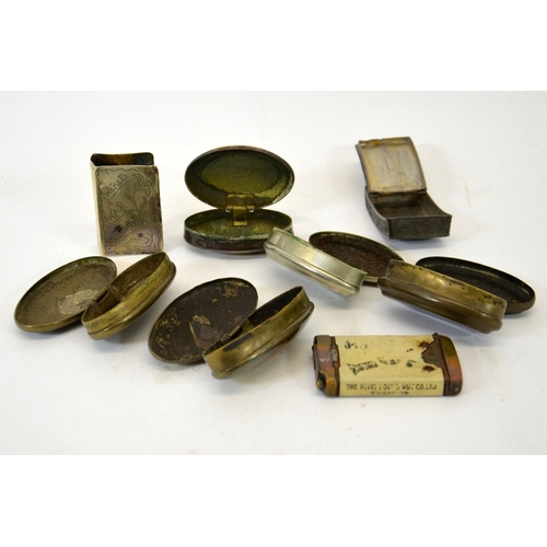 79 - A collection of brass snuff boxes, variously engraved, Albert Speed, 1909, Wattsville, Sam Edwards C... 