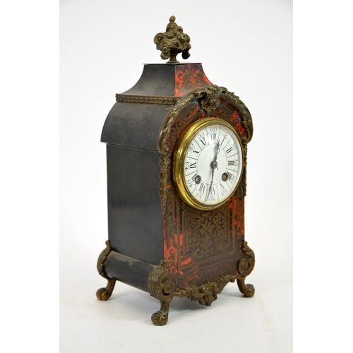 91 - A 19th century Boulle work clock, the 3.5 inch white enamelled dial within a tortoiseshell and chase... 