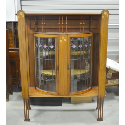 158 - A Glasgow School Arts and Crafts art nouveau mahogany display cabinet, in the style of Wylie and Loc... 