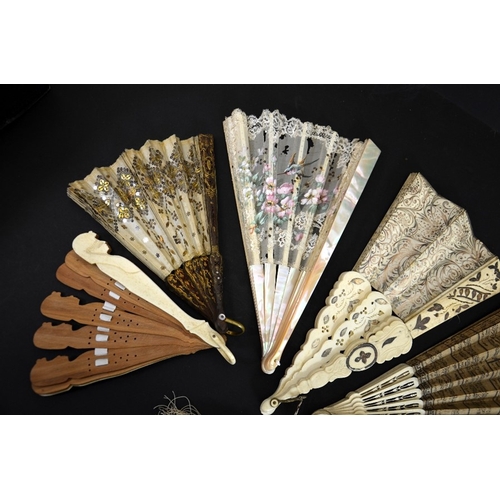 68 - A group of six assorted 18th and 19th century ladies fans, length of longest 27cm (6)