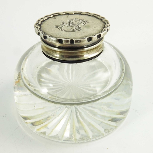 35 - A George V silver and glass inkwell, Synyer and Beddoes, Birmingham 1913, rounded body with star cut... 