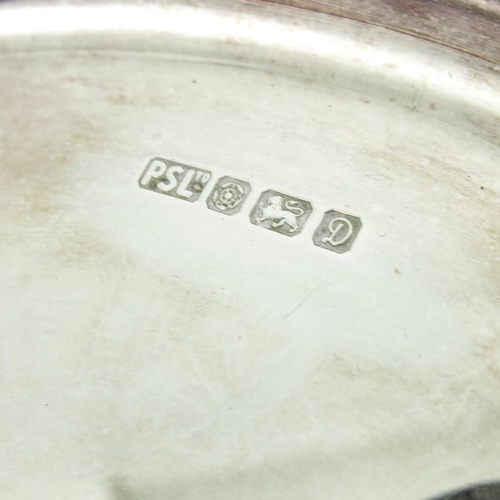 49 - An Elizabeth II silver tray, Parkin Silversmiths Ltd., Sheffield 1978, plain circular form with flut... 