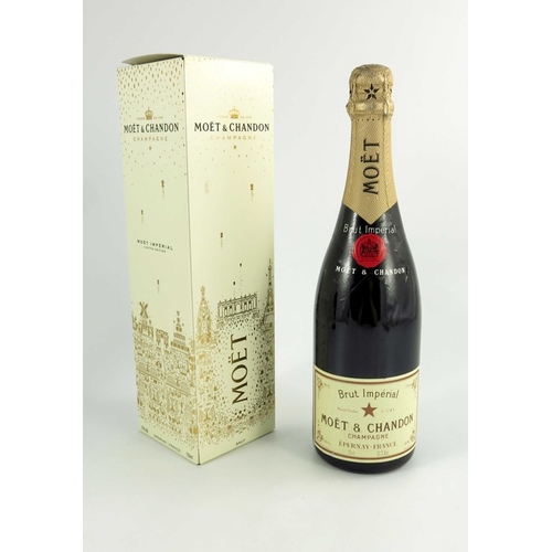 380 - Brut Imperial Moet & Chandon champagne, two bottles, one boxed, 75cl (2)