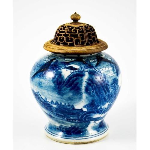 424 - A Chinese blue and white ginger jar, with reticulated hardwood cover, inverse baluster form, decorat... 