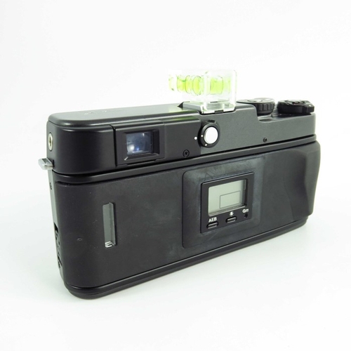 527 - A Hasselblad Xpan camera with Hasselblad 4/45 lens, with bag