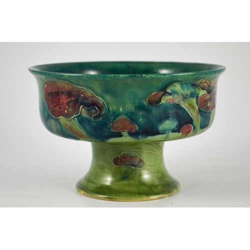 1122 - William Moorcroft for James MacIntyre, a Claremont pedestal bowl, circa 1905, flaredd cylindrical dr... 