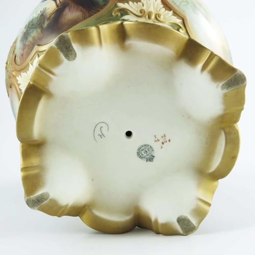 1490 - C.V. White for Royal Worcester, a hand painted and gilded porcelain jardinière, 1905, decorated in c... 