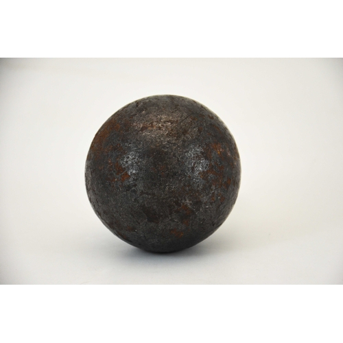 629 - A large saker cannonball, possibly English Civil War era, approx 9cm wide, note: found in a field ne... 