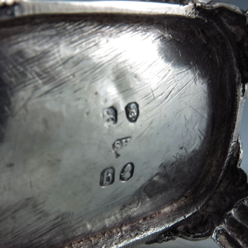 2014 - Solomon Hougham, London 1817, a George III silver mustard pot, of rectangular form, the plain body r... 