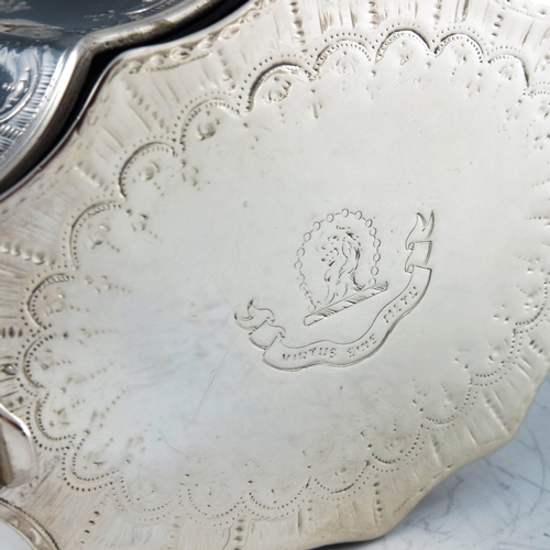 2036 - Henry Chawner, London 1788, a George III silver mustard pot, fluted straight sided oval section, bri... 